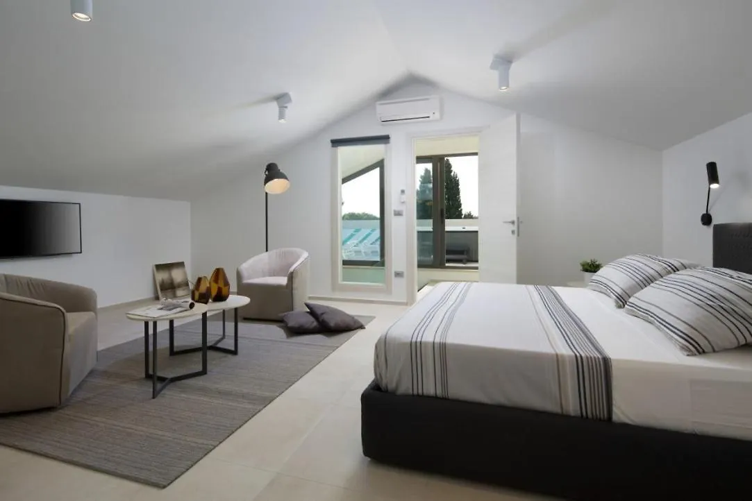פאז'אנה Villa Fasana-Apartment 4 By Vivi Rent דירה